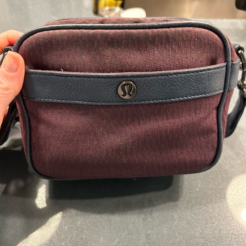 Lululemon crossbody purse